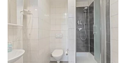 Monteur-Zimmer - Baden-Württemberg - Monteurzimmer für Teams und Monteure. Jedes Zimmer mit eigenem Bad, Küche, WC