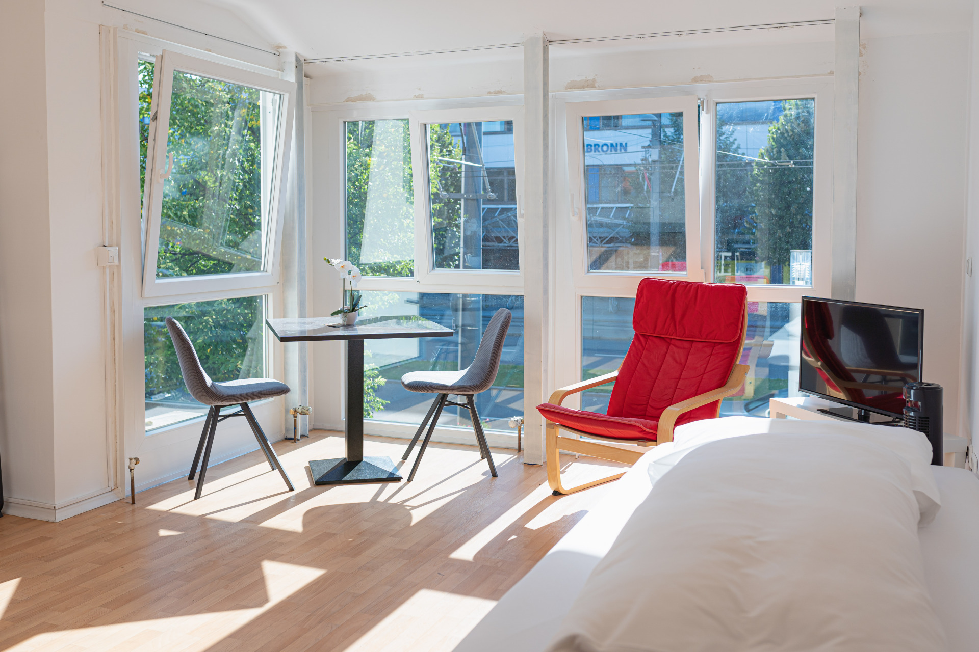 Monteur-Zimmer - Baden-Württemberg - Apartments EFDE GmbH Monteurwohnungen in HEILBRONN in 74072 Heilbronn