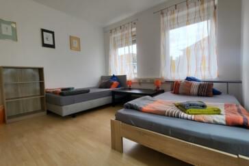 Monteur-Zimmer - Baden-Württemberg - Haus mit 3 Wohnungen in der Sülmerstrasse