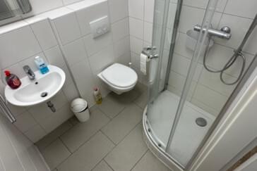 Monteur-Zimmer - Baden-Württemberg - Monteurwohnungen mit eigenem Bad in Raum Heilbronn/Untereisesheim