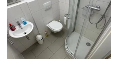 Monteur-Zimmer - Baden-Württemberg - Monteurwohnungen mit eigenem Bad in Raum Heilbronn/Untereisesheim