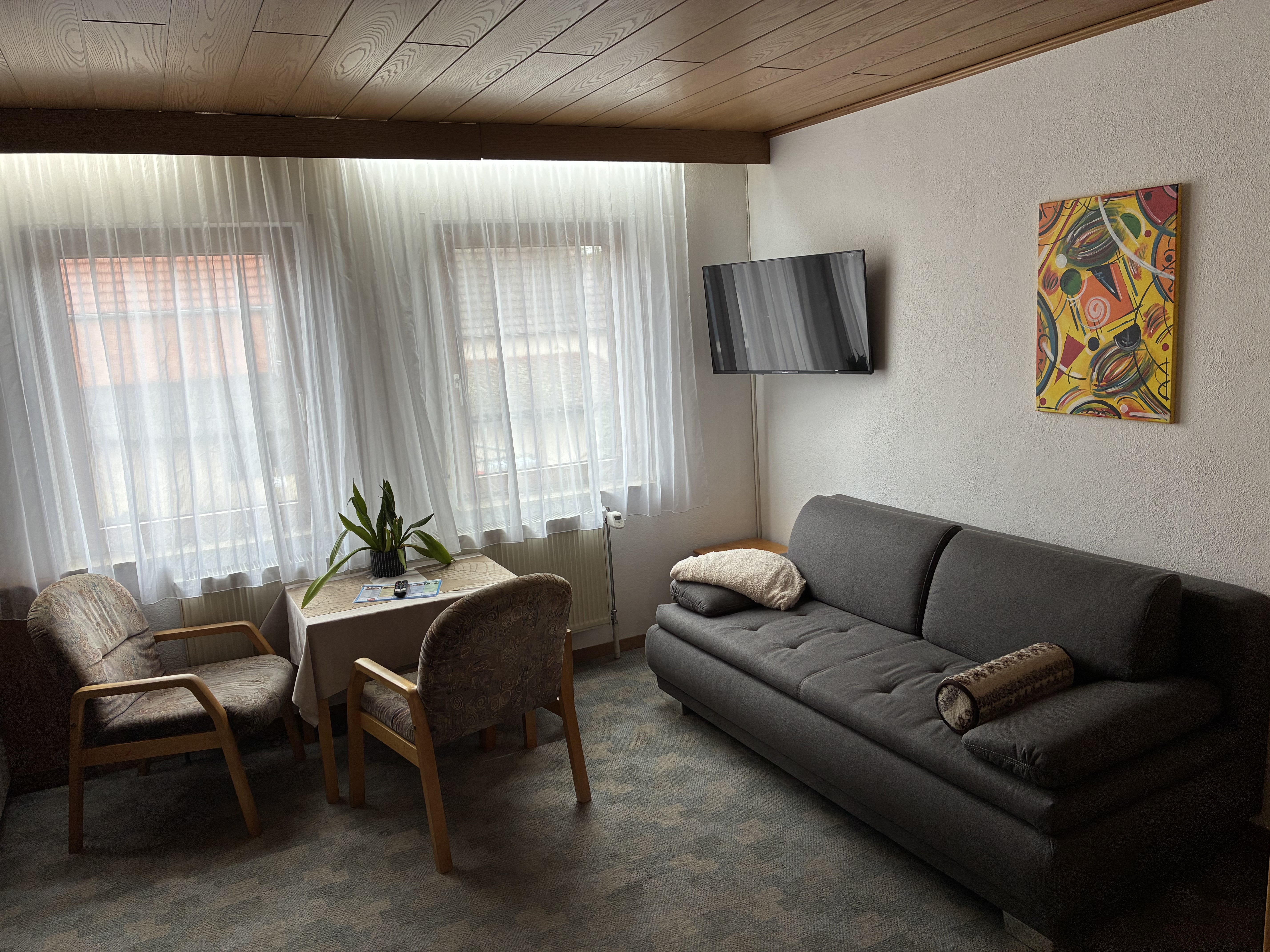 Monteur-Zimmer - Pforzheim - Wohnbereich - Gästehaus Novotny