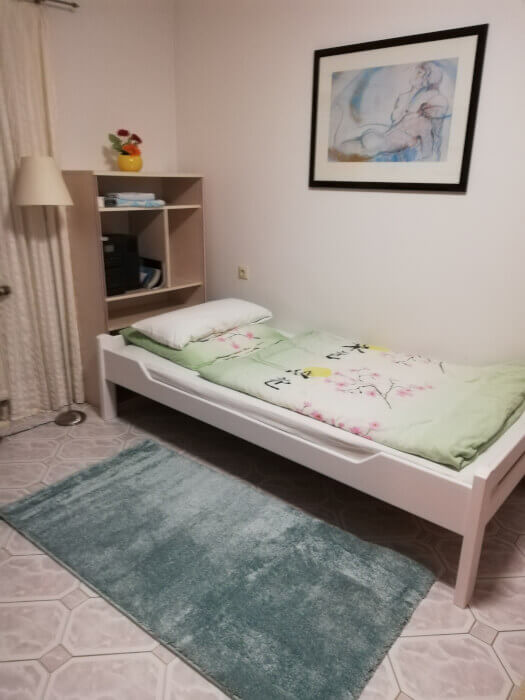 Monteur-Zimmer - Baden-Württemberg - Monteurzimmer Grimm-Kafka in 74382 Neckarwestheim