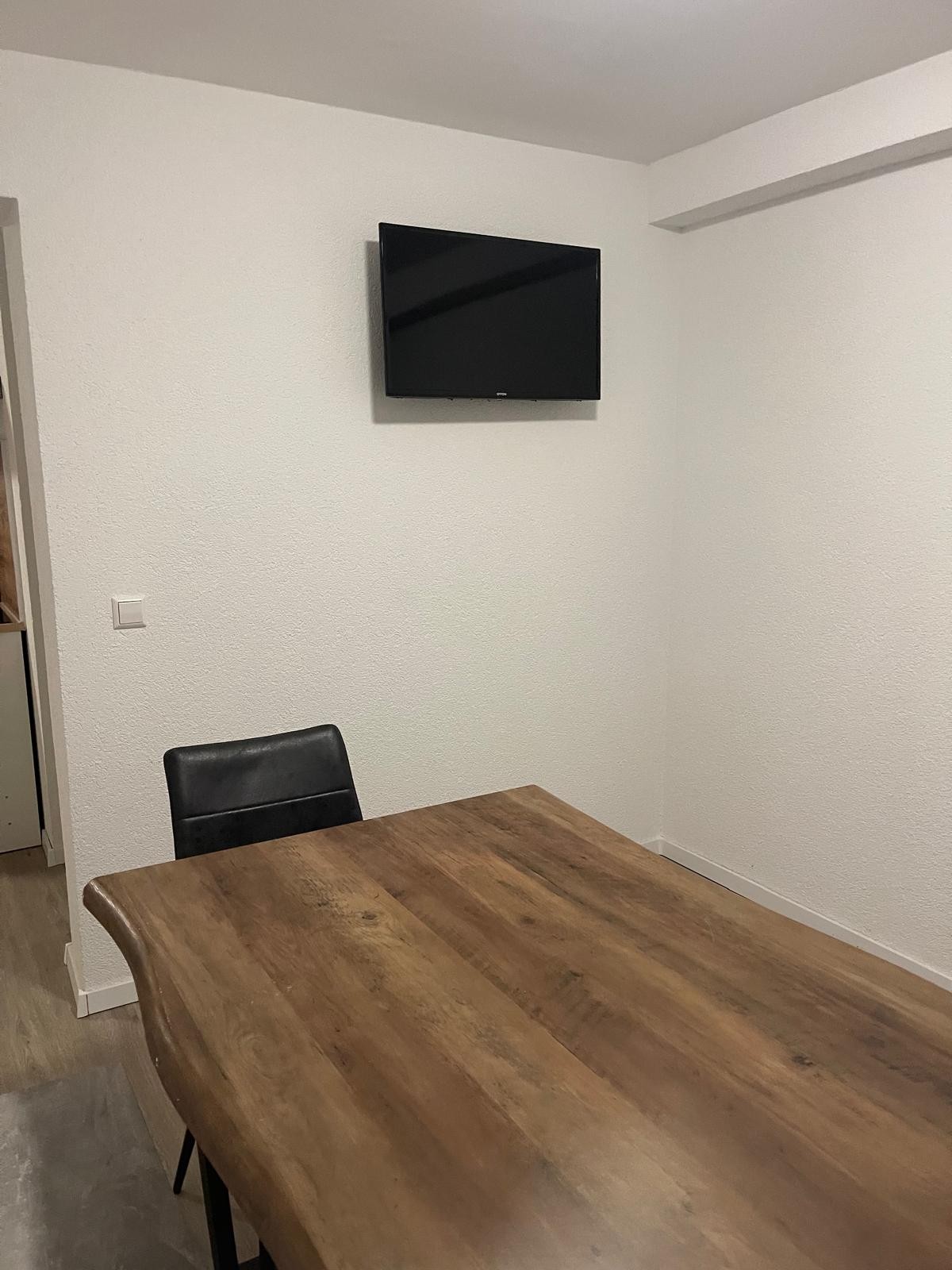 Monteur-Zimmer - Baden-Württemberg - Sehr schöne und ruhige Wohnung in Lauffener Straße Talheim in 74388 Talheim