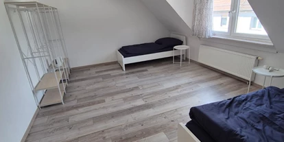 Monteur-Zimmer - Baden-Württemberg - Monteurwohnungen in Niefern in 75223 Niefern-Öschelbronn