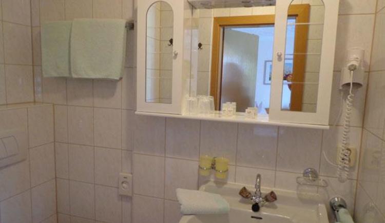 Monteur-Zimmer - Regau - Privatzimmer Haus Schuller