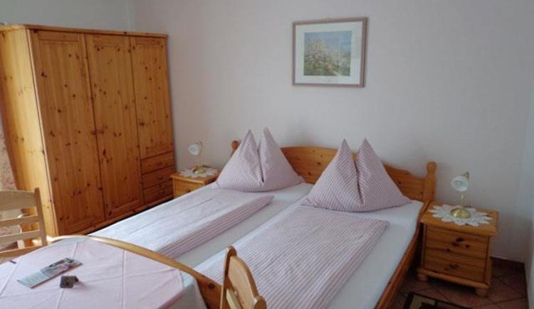 Monteur-Zimmer - Regau - Privatzimmer Haus Schuller