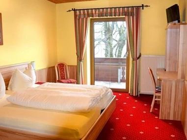 MonteurZimmer: Gasthof Pension Urzn