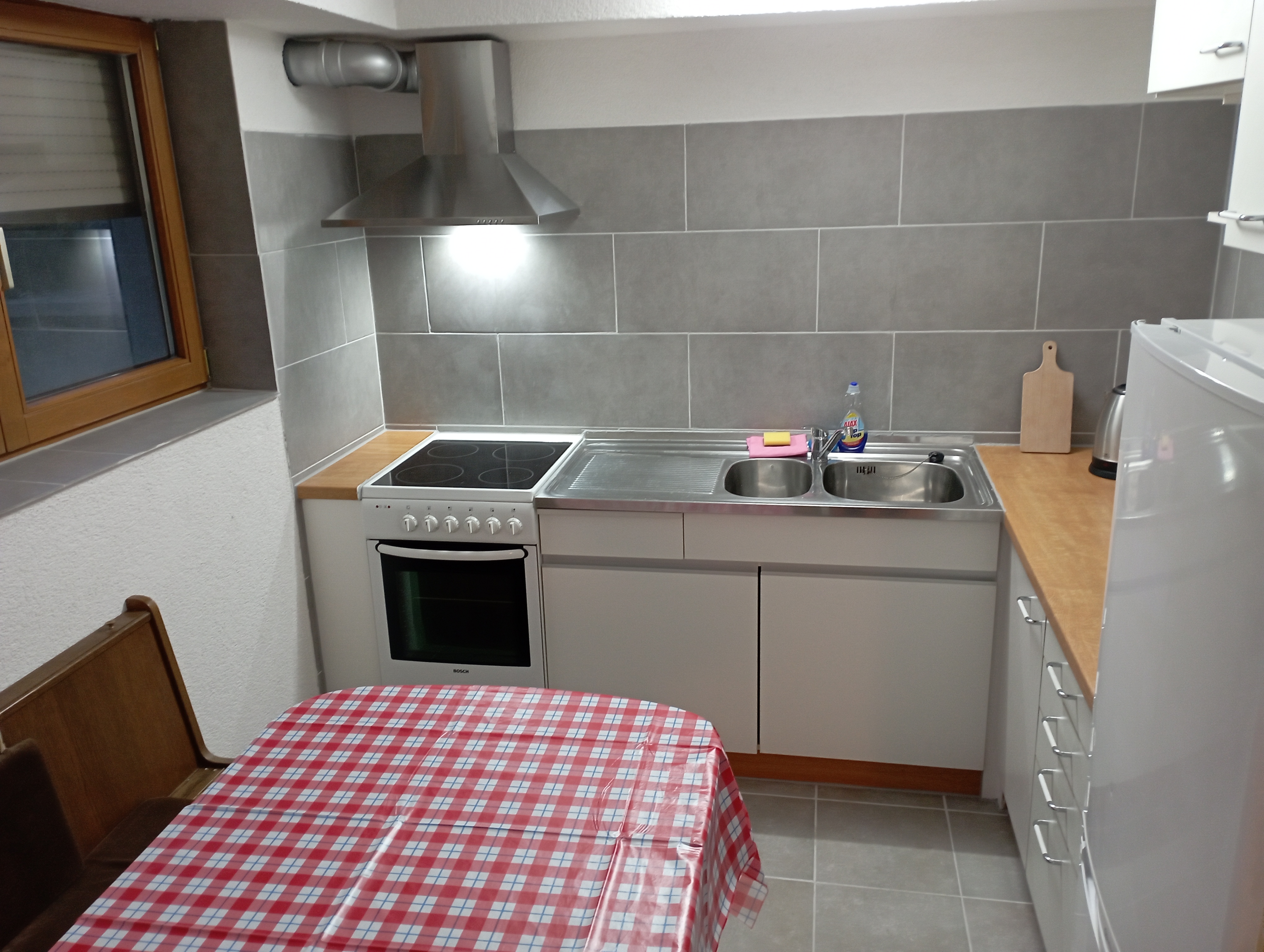 Monteur-Zimmer - Zahlungsarten: Auf Rechnung - Deutschland - eigene Küche 2-Bett-Zimmer - Monteurzimmer eigene Wohnung 2 Personen in 71297 Mönsheim