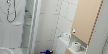 Monteur-Zimmer - Baden-Württemberg - eigenes Bad/WC 2-Bett-Zimmer - Monteurzimmer eigene Wohnung 2 Personen in 71297 Mönsheim