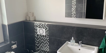 Monteur-Zimmer - Herford - Zimmer Bei Ola - Pokoje i Mieszkania in 33790 Halle (Westfalen)
