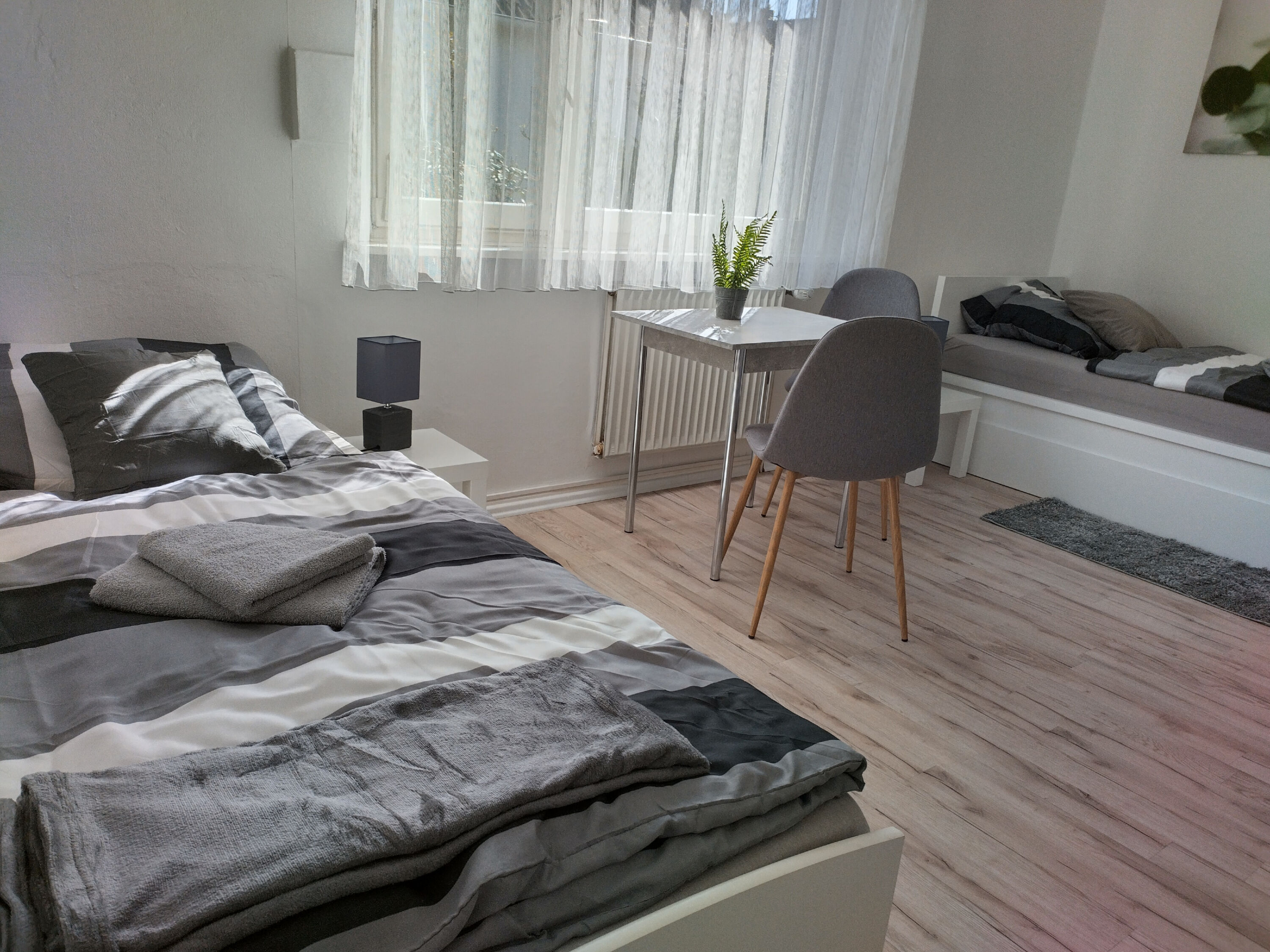 Monteur-Zimmer - Preis pro Nacht - Deutschland - Monteurhaus GT - Ideal für Ihr Team