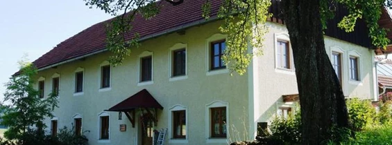 MonteurZimmer: Ferienhof Holzhäuseln