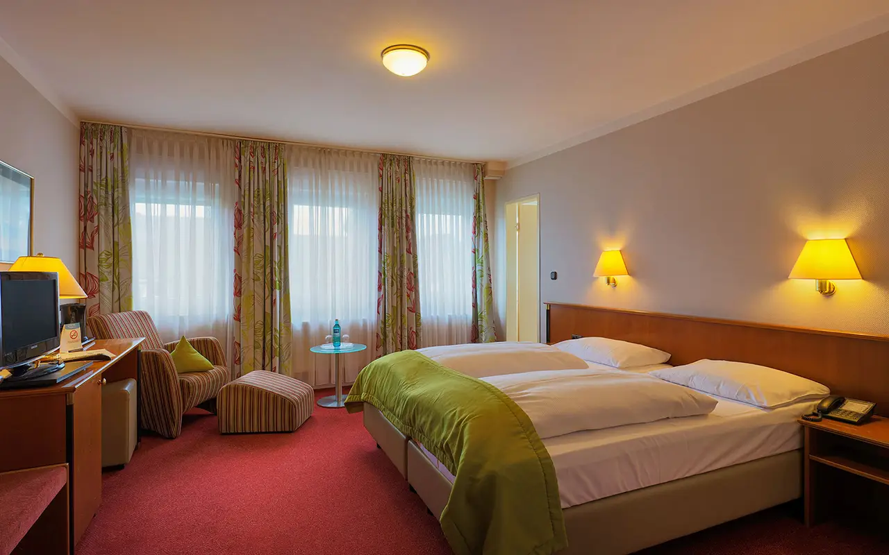 Monteur-Zimmer - Euskirchen - TRIP INN Posthotel Düren