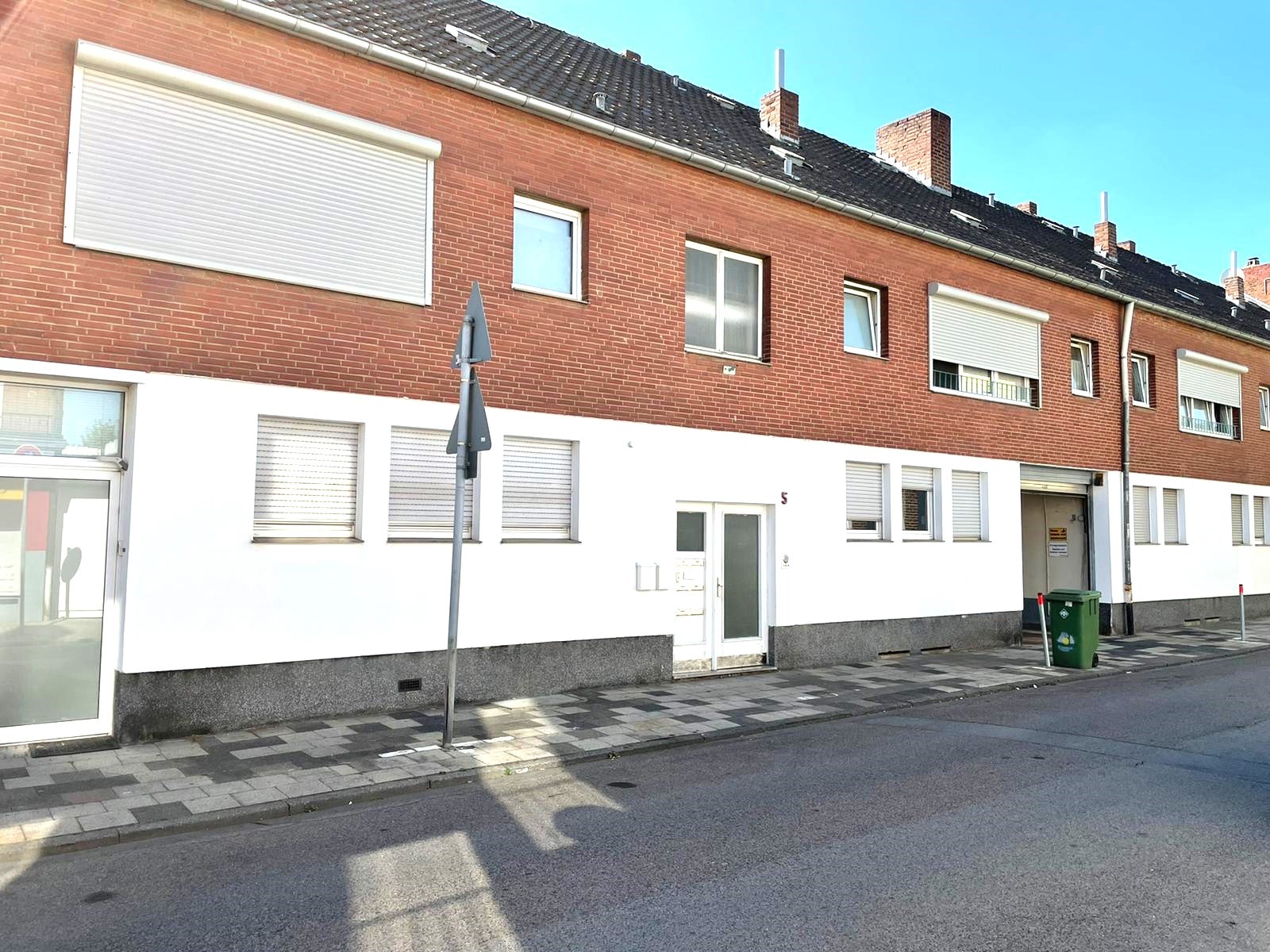 Monteur-Zimmer - Bedburg - Monteur-und Ferienwohnung Düren in 52353 Düren