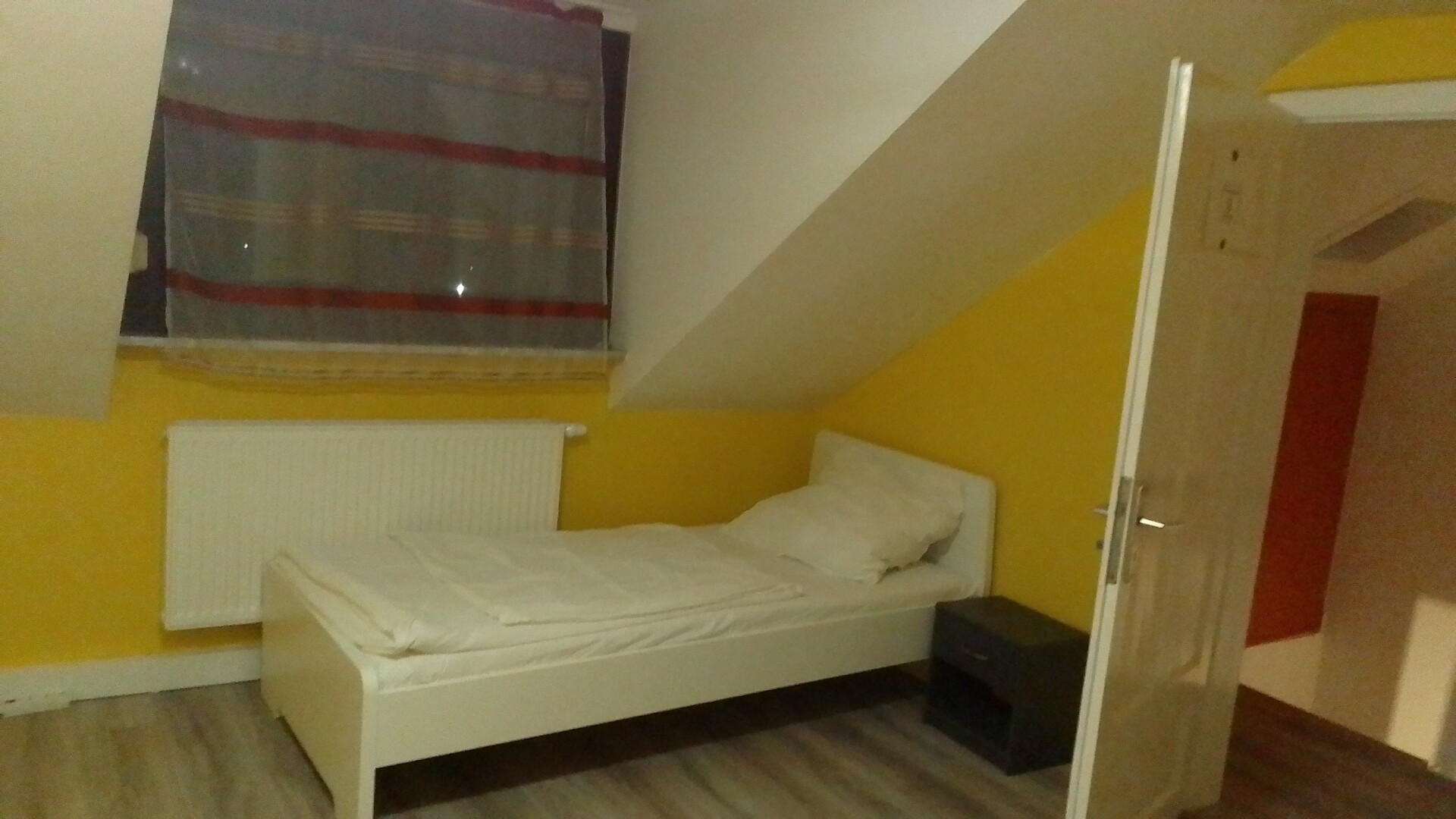 Monteur-Zimmer - Euskirchen - NT Dreamhouse in 52353 Düren