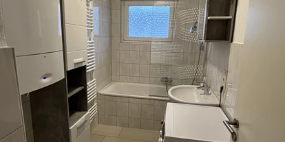 Monteur-Zimmer - Euskirchen - Schöne Monteurwohnung mit Einzelbetten/ Küche/ Bad /TV /Parkplatz in 52349 Düren