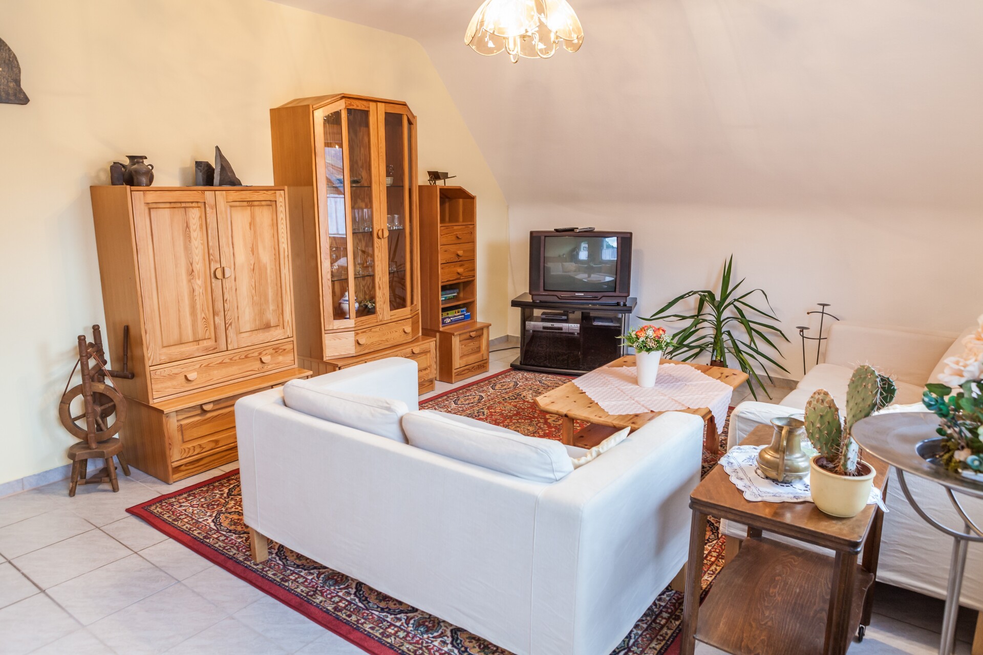 Monteur-Zimmer - Bedburg - Ferienwohnungen BB (3 Wohnungen , 1 Haus) in 52372 Kreuzau