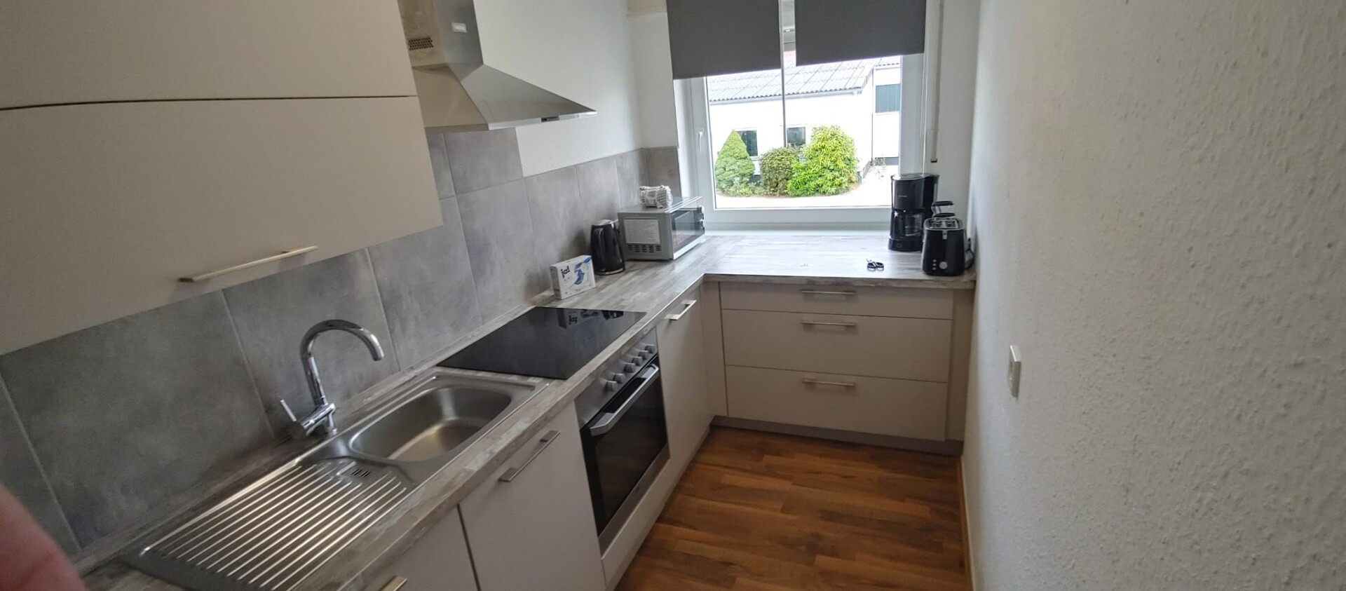 Monteur-Zimmer - Bedburg - Heinz-Gästezimmer in 52249 Eschweiler