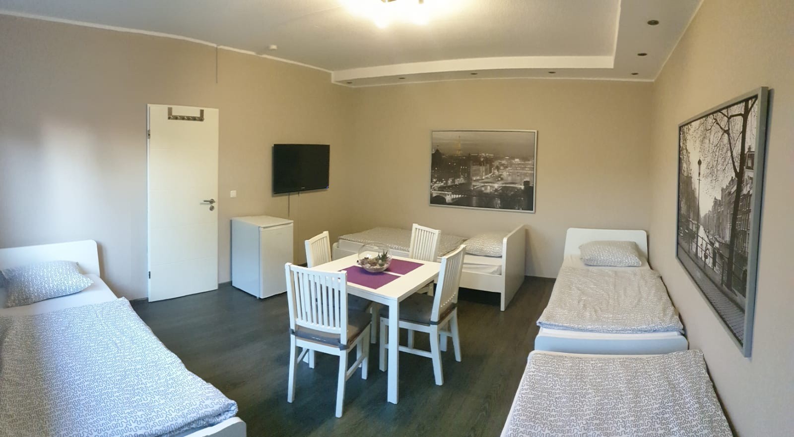 Monteur-Zimmer - Bedburg - Monteur Wohnung "Nina" in 52428 Jülich