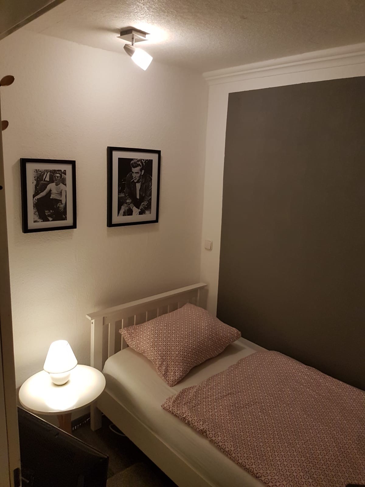 Monteur-Zimmer - Bedburg - Monteur Wohnung "Nina" in 52428 Jülich