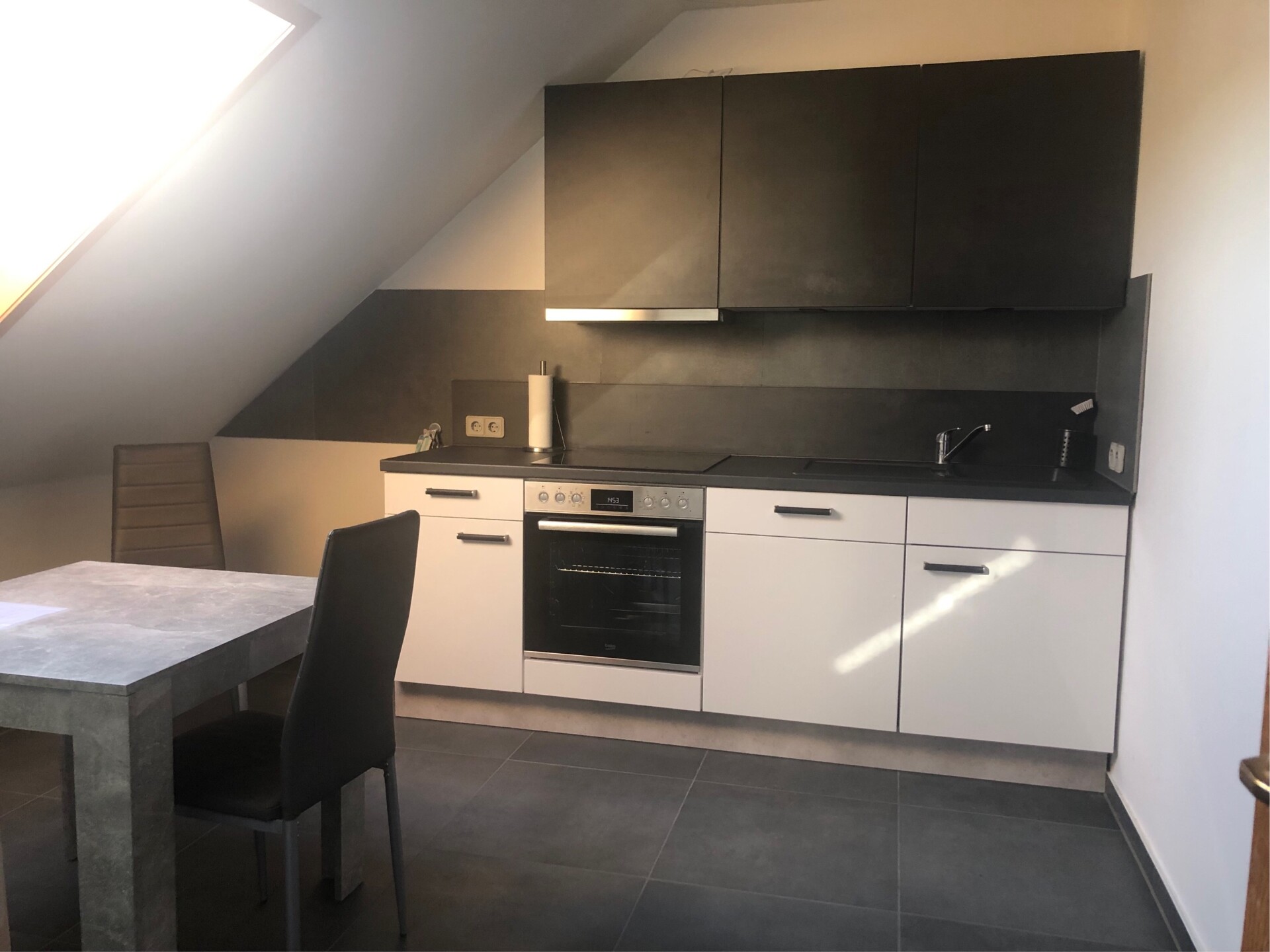 Monteur-Zimmer - Bedburg - Monteurwohnung Prinz-Falter in 52385 Nideggen