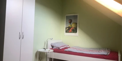 Monteur-Zimmer - Pulheim - Monteurwohnung Prinz-Falter in 52385 Nideggen