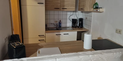 Monteur-Zimmer - Heinsberg - Tolle schöne 2 Zimmer DG- Wohnung für Monteure geeignet in 52249 Eschweiler