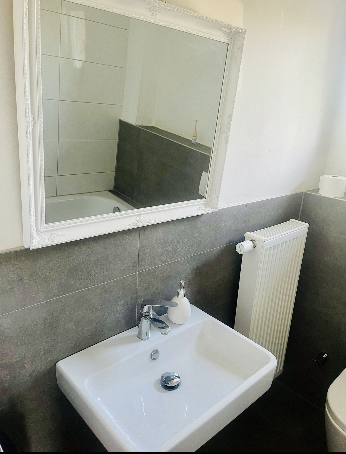 Monteur-Zimmer - Preis pro Nacht - Deutschland - Planofaktum Apartments in 52249 Eschweiler