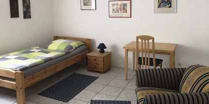 Monteur-Zimmer - Dormagen - Schlafzimmer EG - Appartementvermietung von der Gracht in 52428 Jülich