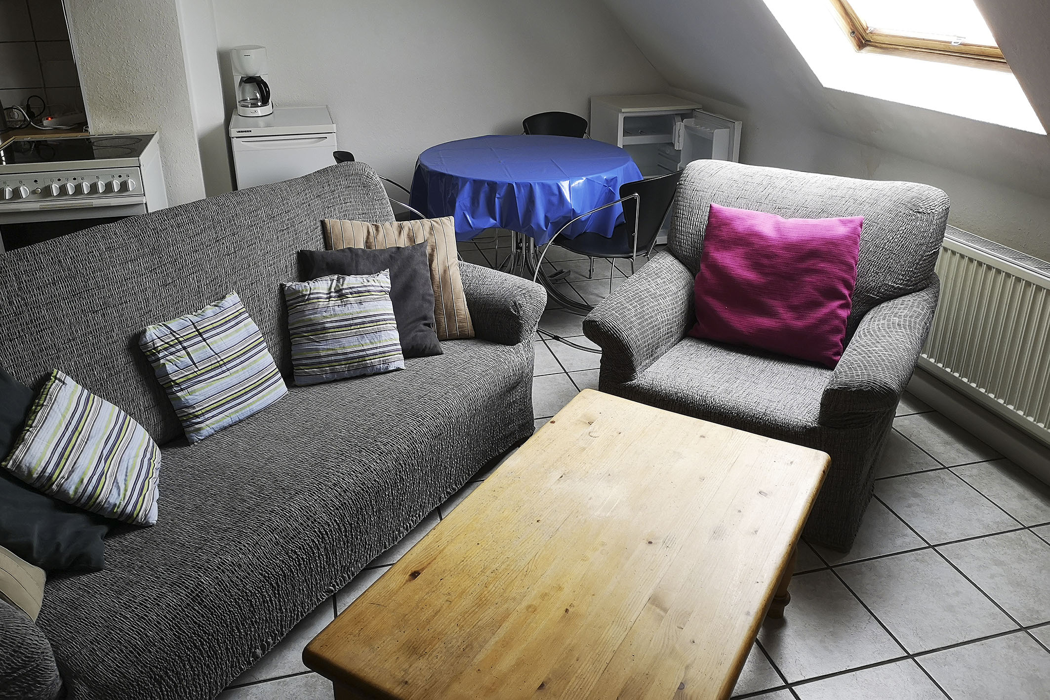 Monteur-Zimmer - WIFI / Internet - Köln, Bonn, Eifel ... - Wohnküche DG - Appartementvermietung von der Gracht in 52428 Jülich