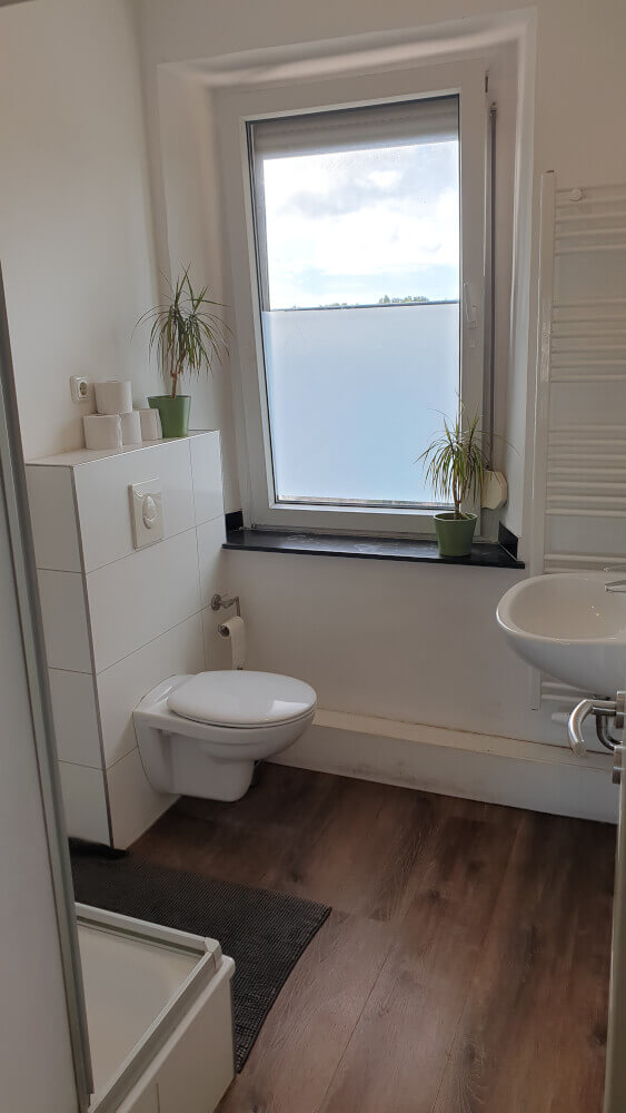 Monteur-Zimmer - Bedburg - Monteurwohnung Mohn in 52428 Jülich