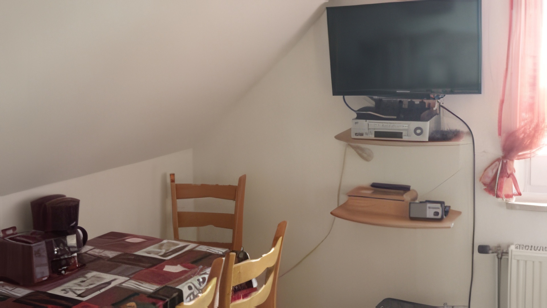 Monteur-Zimmer - Euskirchen - Ferienwohnung Westphal in 50171 Kerpen