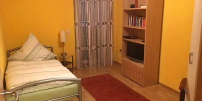 Monteur-Zimmer - Mönchengladbach - Saniternik Immobilien Vermietung in 50189 Elsdorf