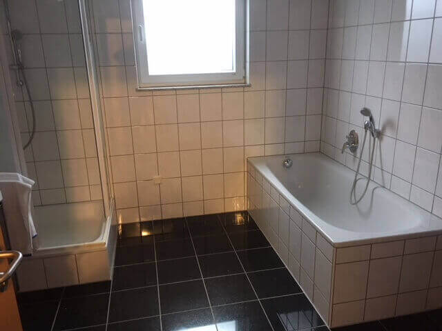 Monteur-Zimmer - Langenfeld (Mettmann) - Saniternik Immobilien Vermietung in 50189 Elsdorf