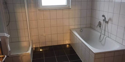Monteur-Zimmer - Mönchengladbach - Saniternik Immobilien Vermietung in 50189 Elsdorf