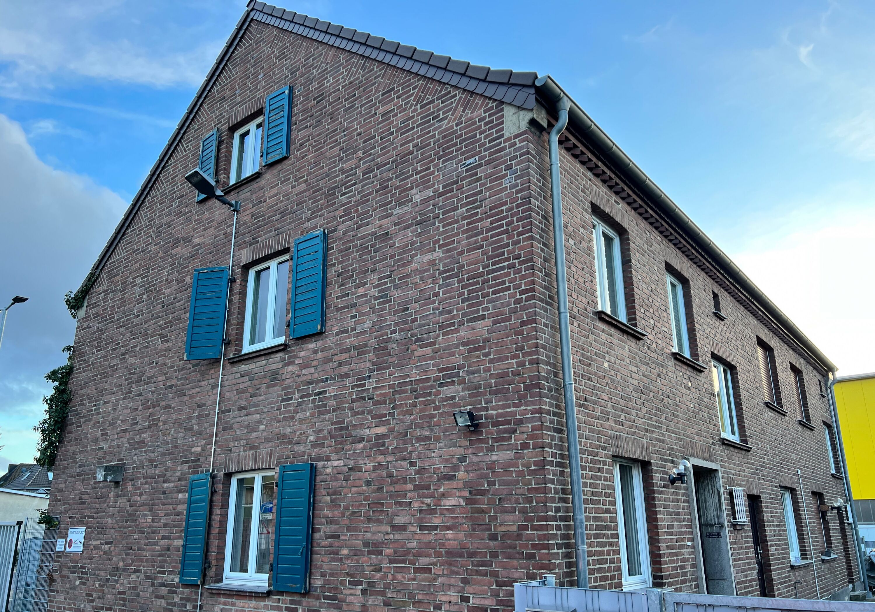 Monteur-Zimmer - Euskirchen - FirmenQuartier24 in Düren mit guter Autobahnanbindung