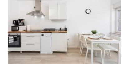 Monteur-Zimmer - Dormagen - Düren FP24: ganzes Haus mit 7 Betten - WLAN, WM, Trockner, etc.