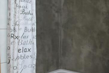 Monteur-Zimmer - WIFI / Internet - Köln, Bonn, Eifel ... - Tageslicht Badezimmer, Dusche,Waschbecken WC
 - Preiswert Übernachten im Kreis Düren