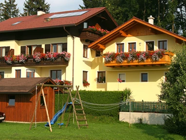 MonteurZimmer: Gästehaus Alpenblick Fam. Seiringer