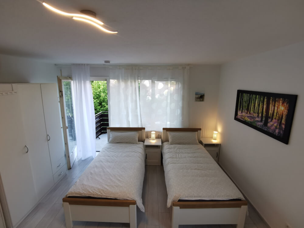 Monteur-Zimmer - Rheinland-Pfalz - Kurzzeit wohnen bei Isabell 017622648348 in 67661 Kaiserslautern