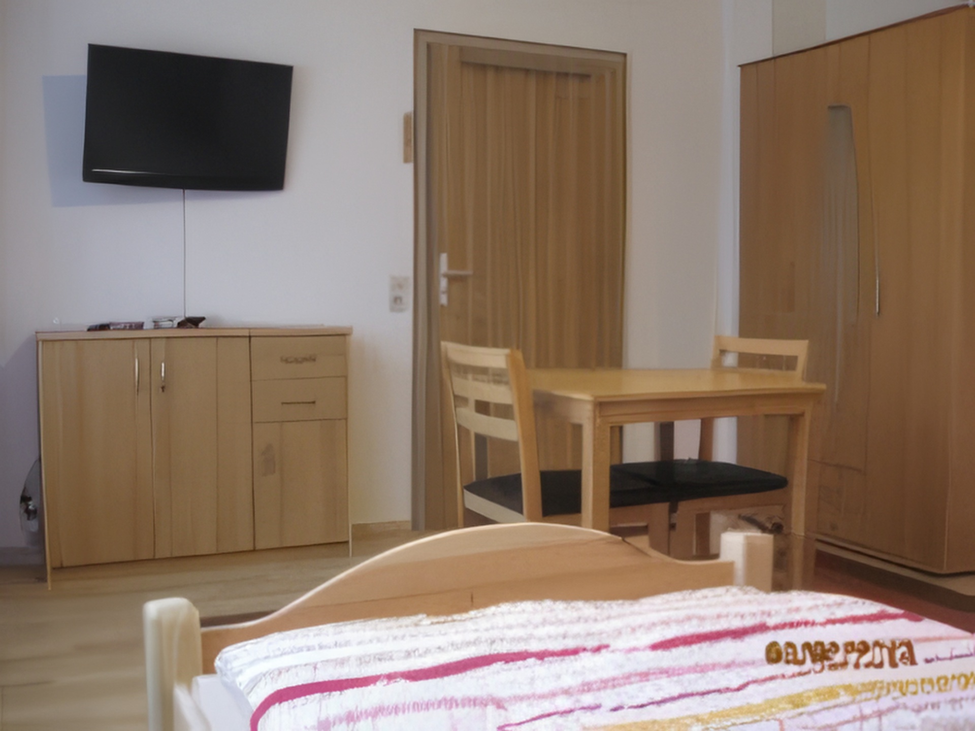 Monteur-Zimmer - Rheinland-Pfalz - FEWO Kaiserberg in 67657 Kaiserslautern