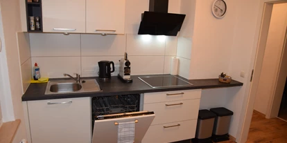 Monteur-Zimmer - Preis pro Nacht - Deutschland - Voll ausgestattete Küche mit Spülmaschine - Ferienwohnung "Am Rathaus" in 66849 Landstuhl