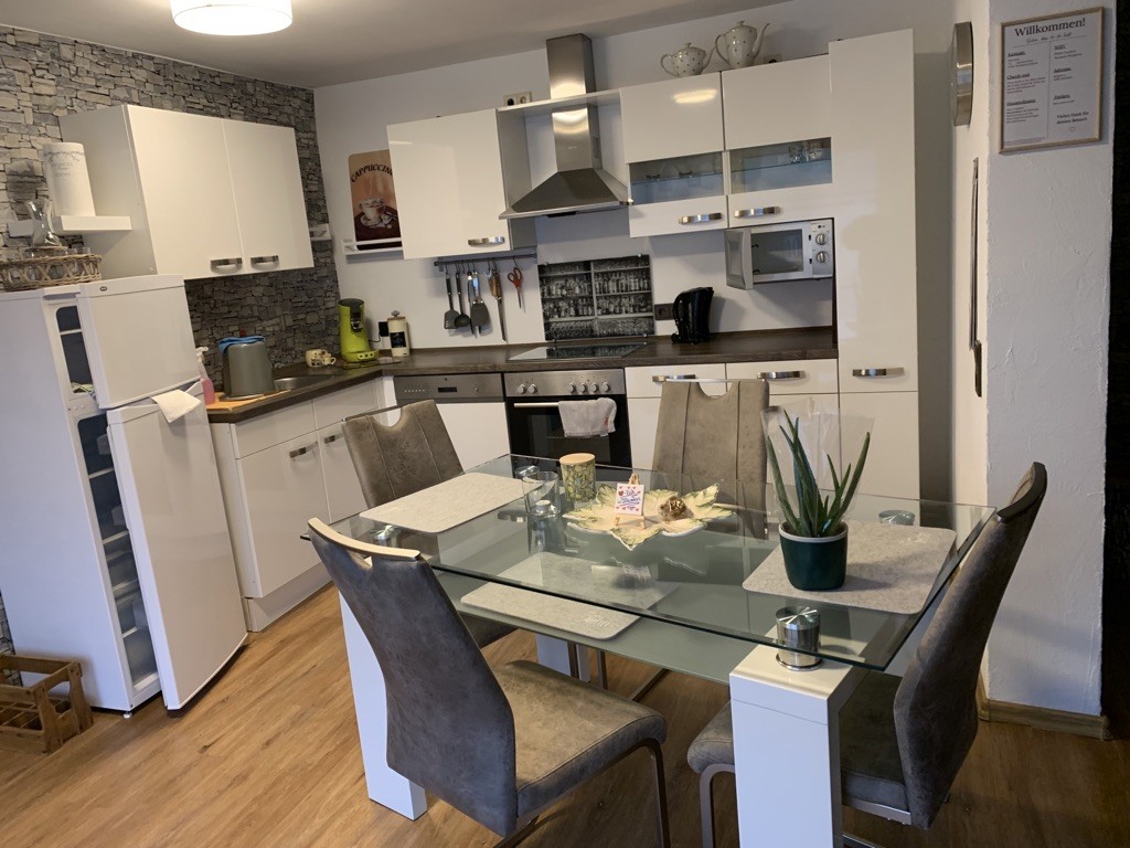 Monteur-Zimmer - Rheinland-Pfalz - Pfälzer-Ausblick in 66887 Jettenbach