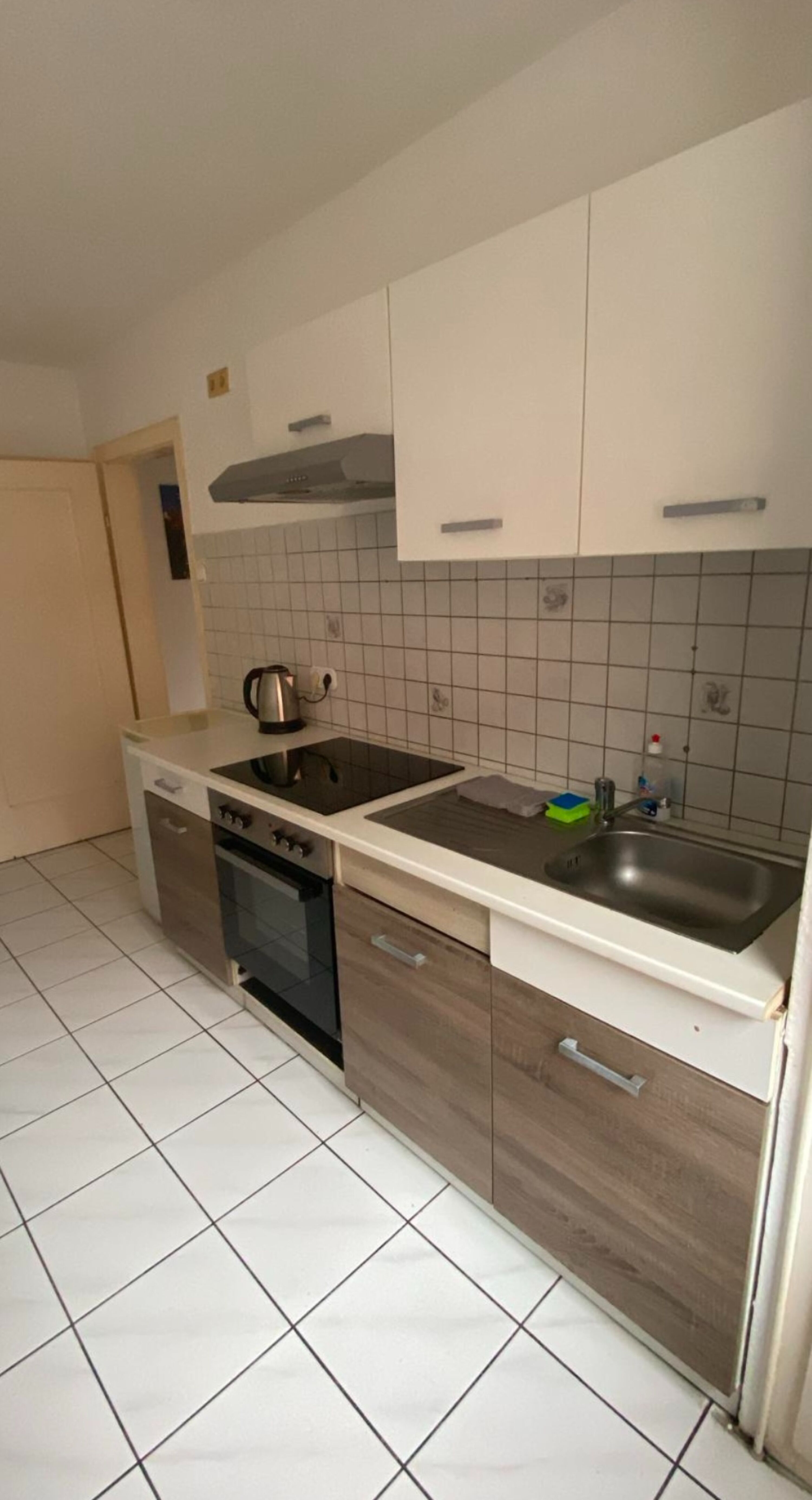 Monteur-Zimmer - Rheinland-Pfalz - Monteurwohnungen direkt in Kaiserslautern!!! 5 STERNE