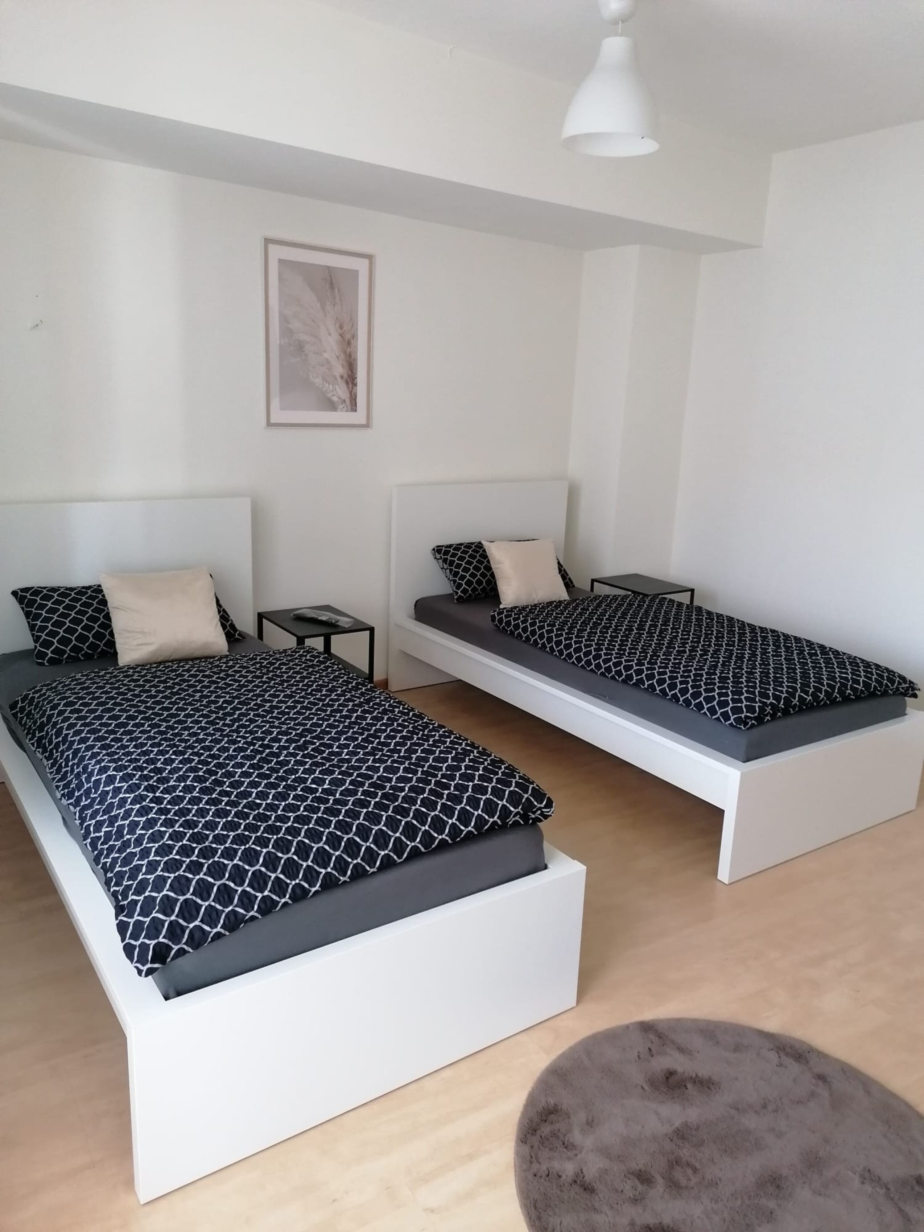 Monteur-Zimmer - Rheinland-Pfalz - Unterkunft 1-14 Pers. in der Fußgängerzone / Kaiserslautern