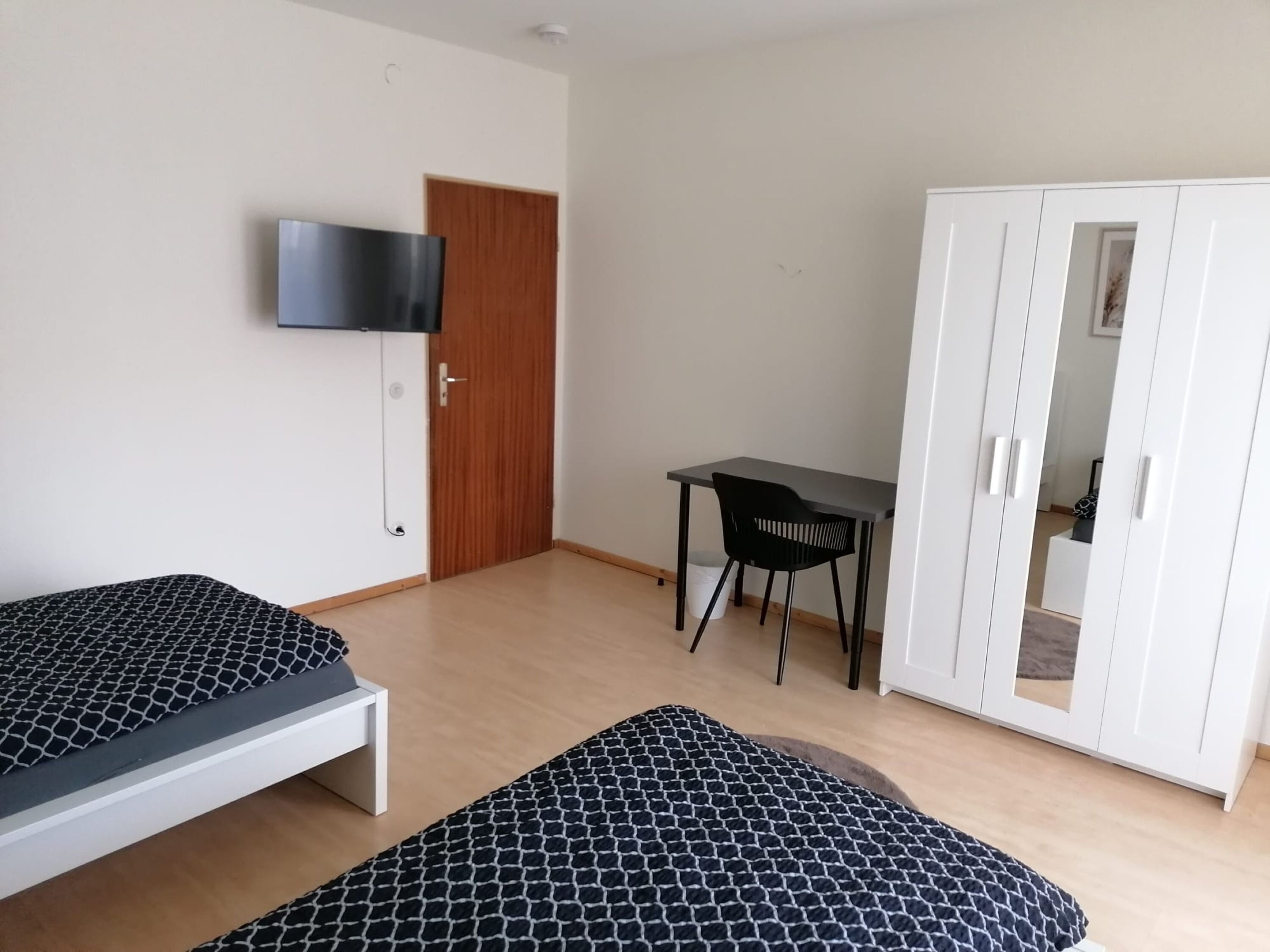 Monteur-Zimmer - Rheinland-Pfalz - Unterkunft 1-14 Pers. in der Fußgängerzone / Kaiserslautern