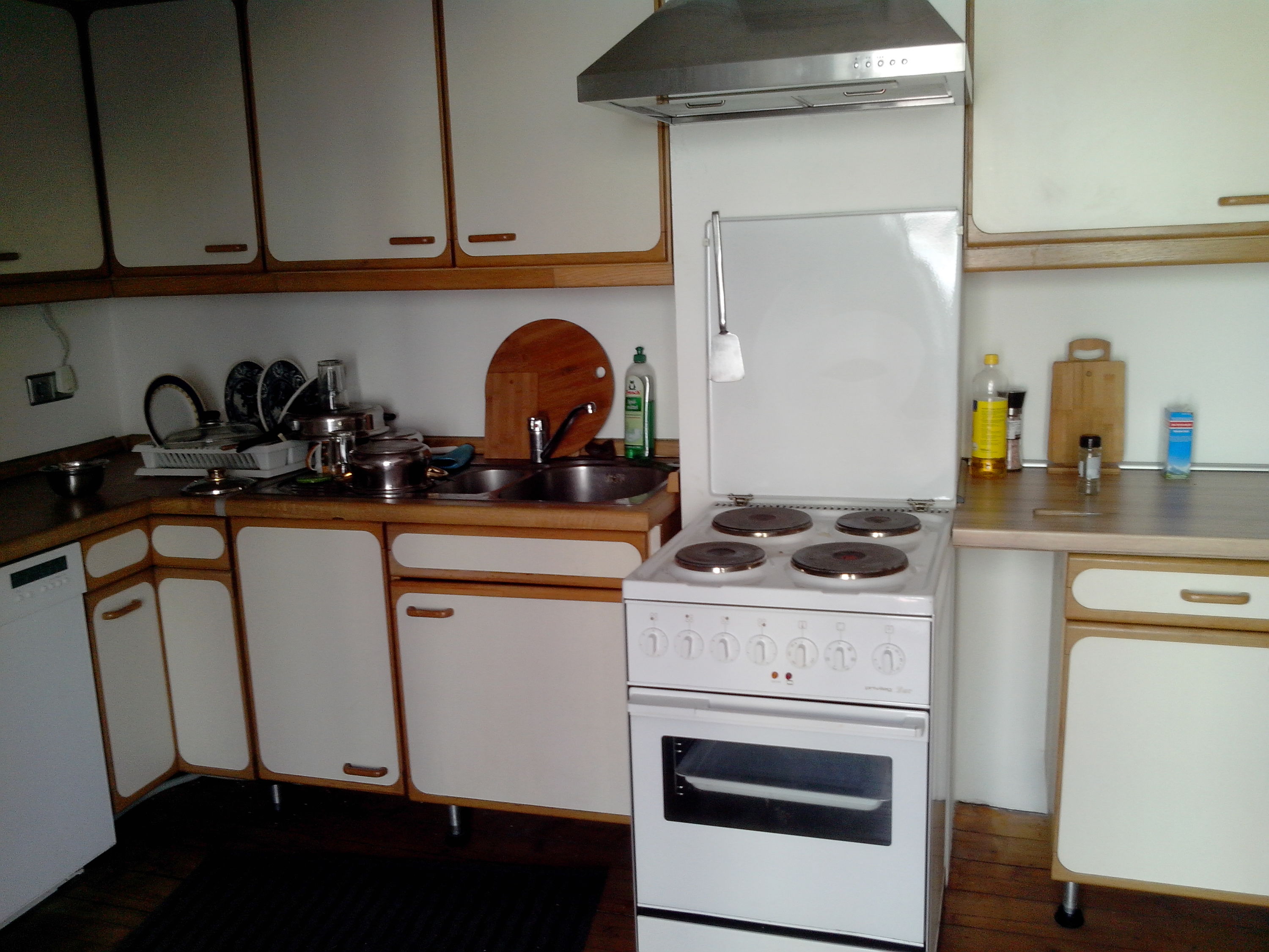 Monteur-Zimmer - Rheinland-Pfalz - Monteurwohnungen Kaiserslautern 1-14 Personen