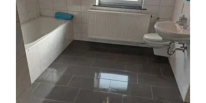 Monteur-Zimmer - Preis pro Nacht - Deutschland - Saubere Unterkunft für Handwerker 2–6 Personen zentrale Lage