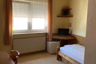 Monteur-Zimmer - Preis pro Nacht - Deutschland - Landgasthaus Zum Hirsch